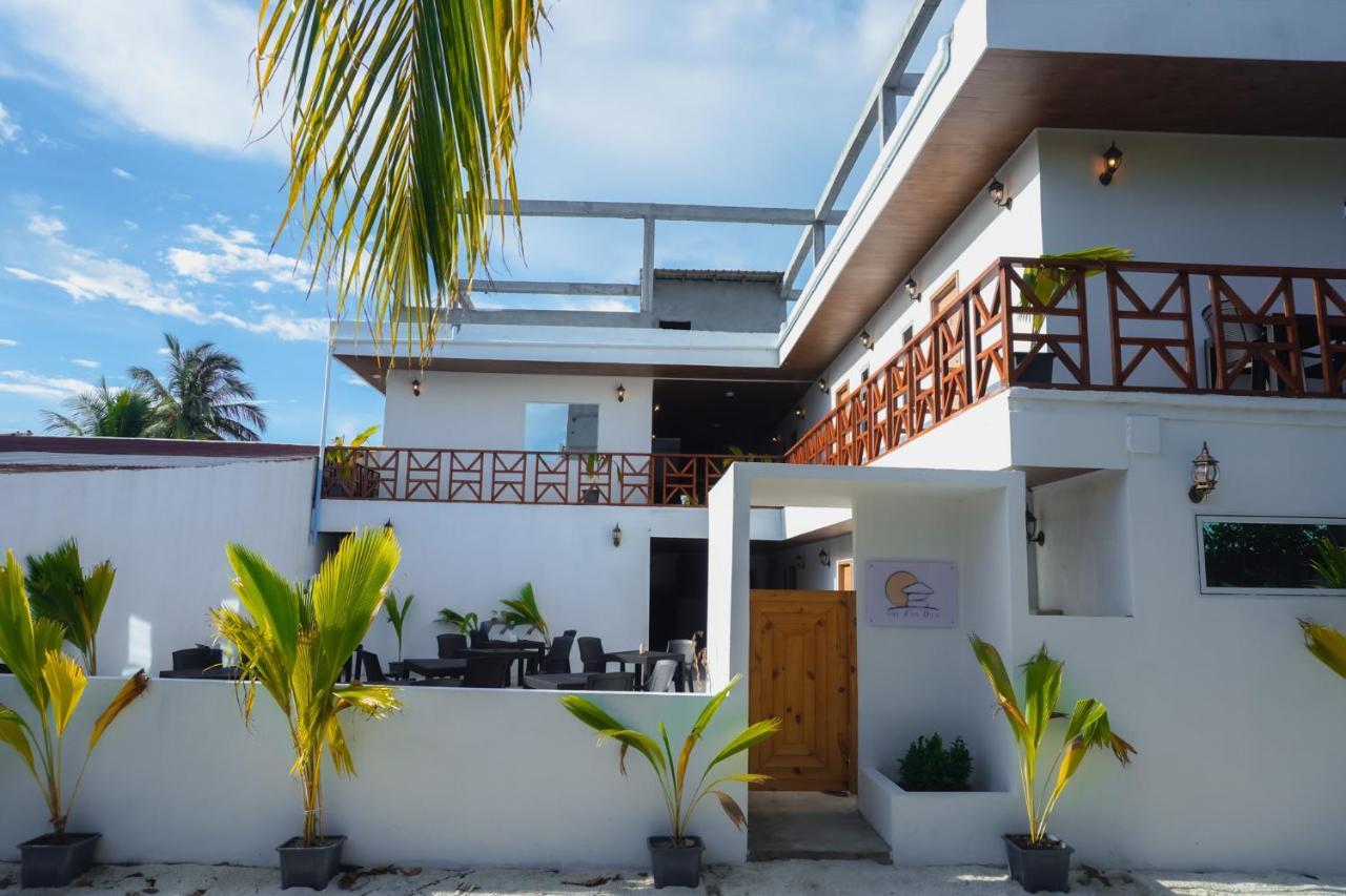 The Zen Den Hotel Thulusdhoo Exterior photo