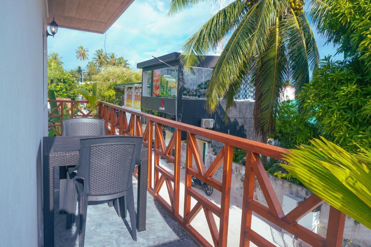 The Zen Den Hotel Thulusdhoo Exterior photo
