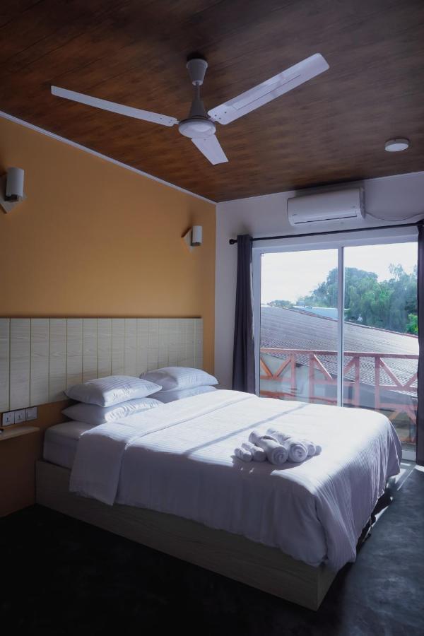 The Zen Den Hotel Thulusdhoo Exterior photo