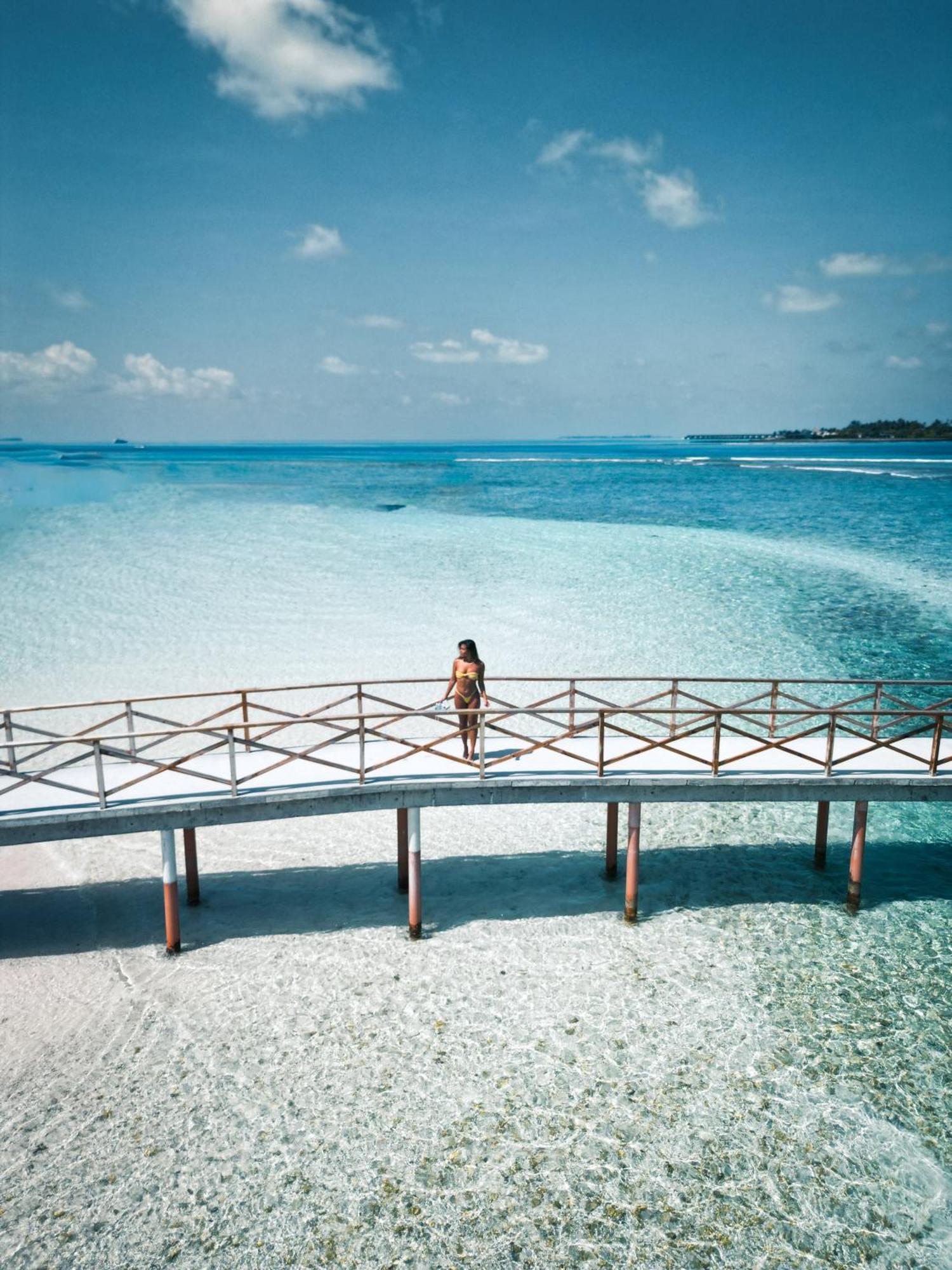The Zen Den Hotel Thulusdhoo Exterior photo